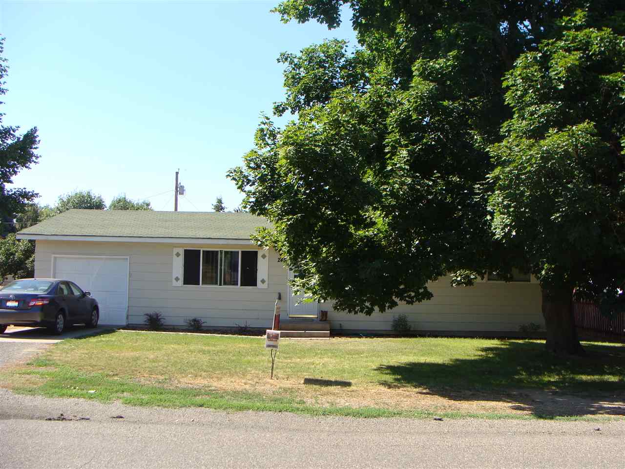 245 E 5th Ave, Wendell, ID 83355 photo 1