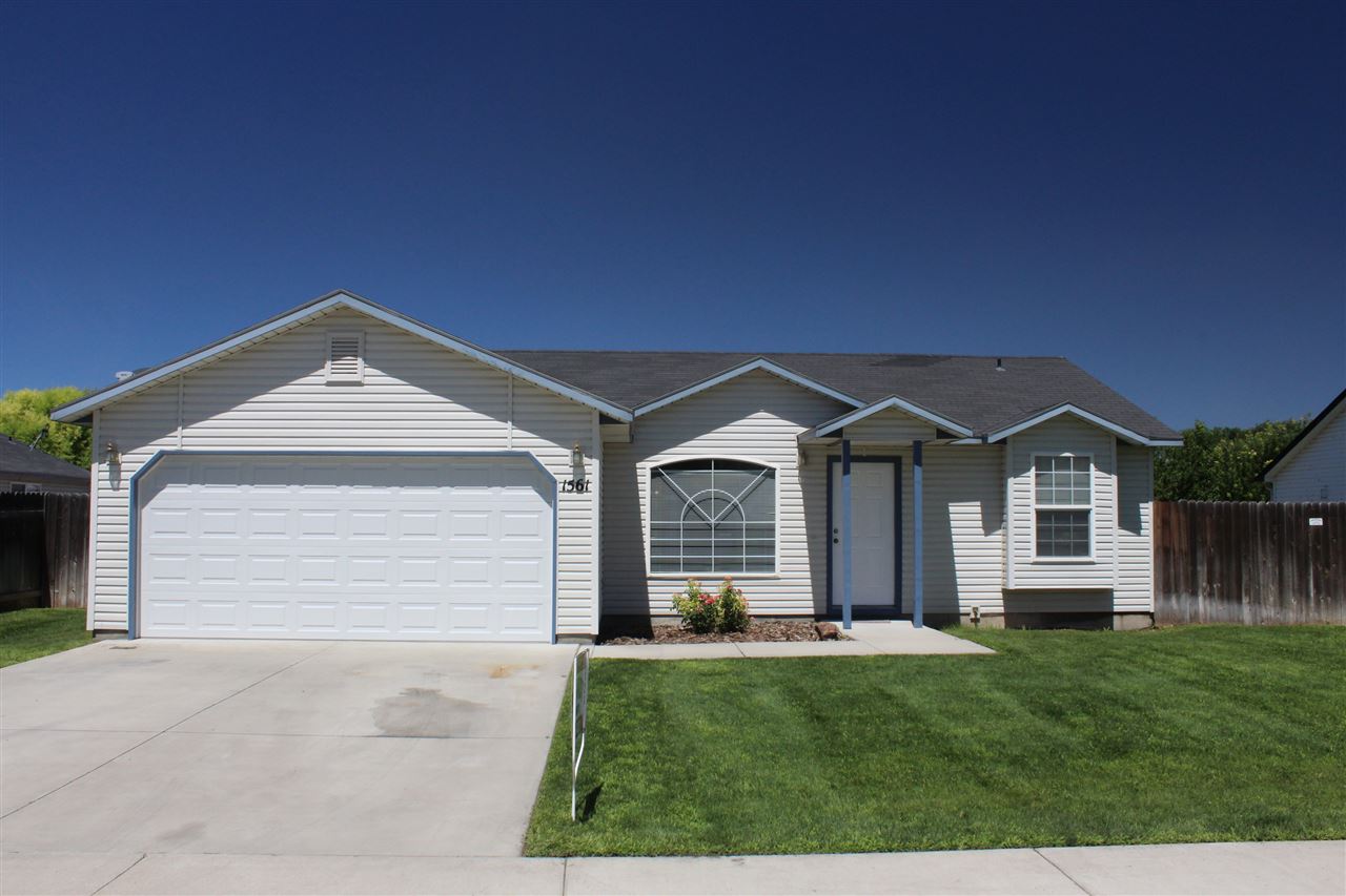 1561 W Dakota Loop, Nampa, ID 83686 photo 1