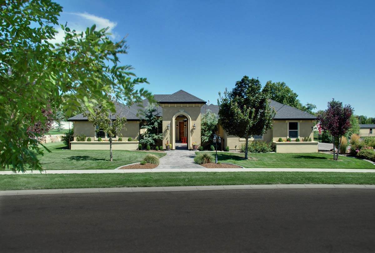 832 N Talega Ave, Eagle, ID 83616 photo 1