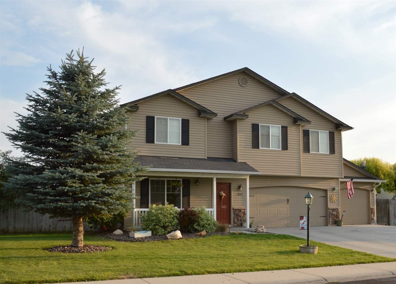425 E Chapparosa Dr, Kuna, ID 83634 photo 1