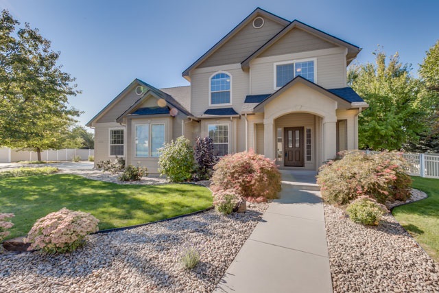1211 N Bippy Ln, Eagle, ID 83616 photo 1