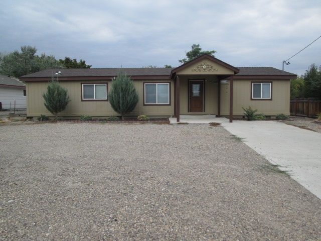 1149 NW 4th Ave, Ontario, OR 97914 photo 1