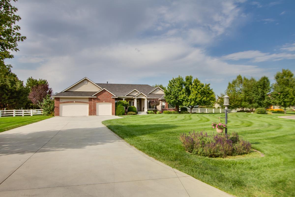1850 W Janet Ct, Eagle, ID 83616 photo 1