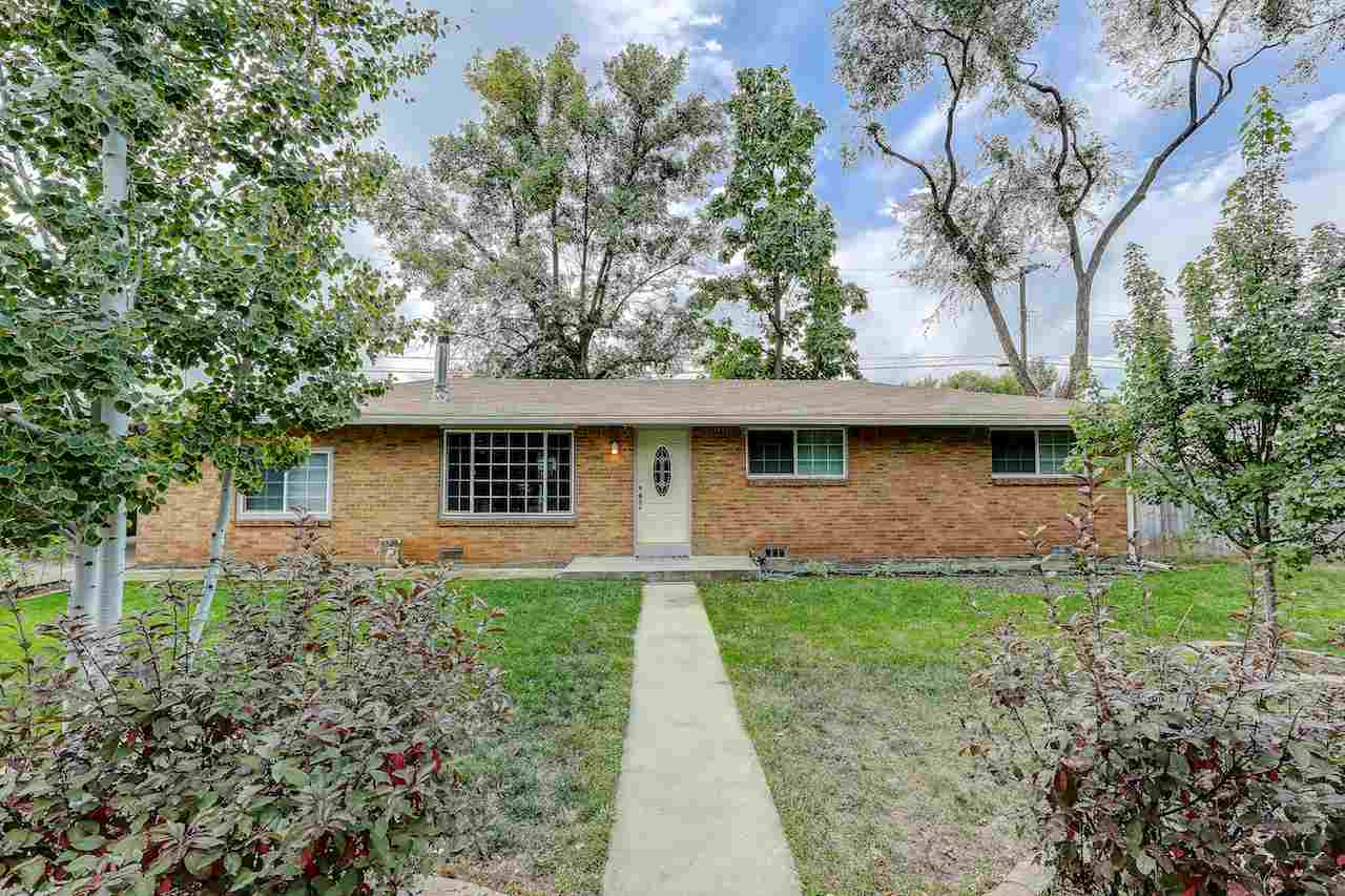 6115 W Lucky Ln, Boise, ID 83703 photo 1