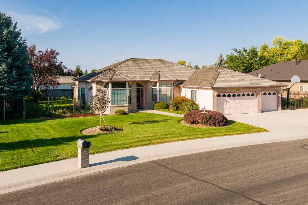 695 E Linkershim, Meridian, ID 83642 photo 1