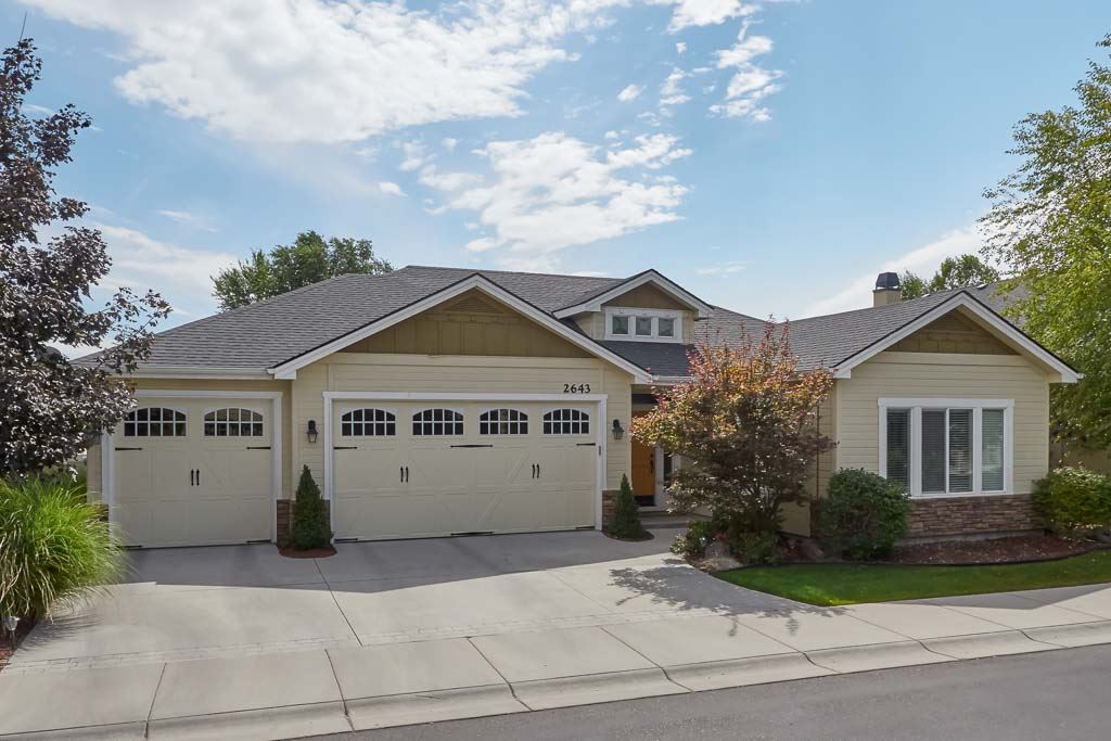 2643 Piccadilly, Eagle, ID 83616 photo 1