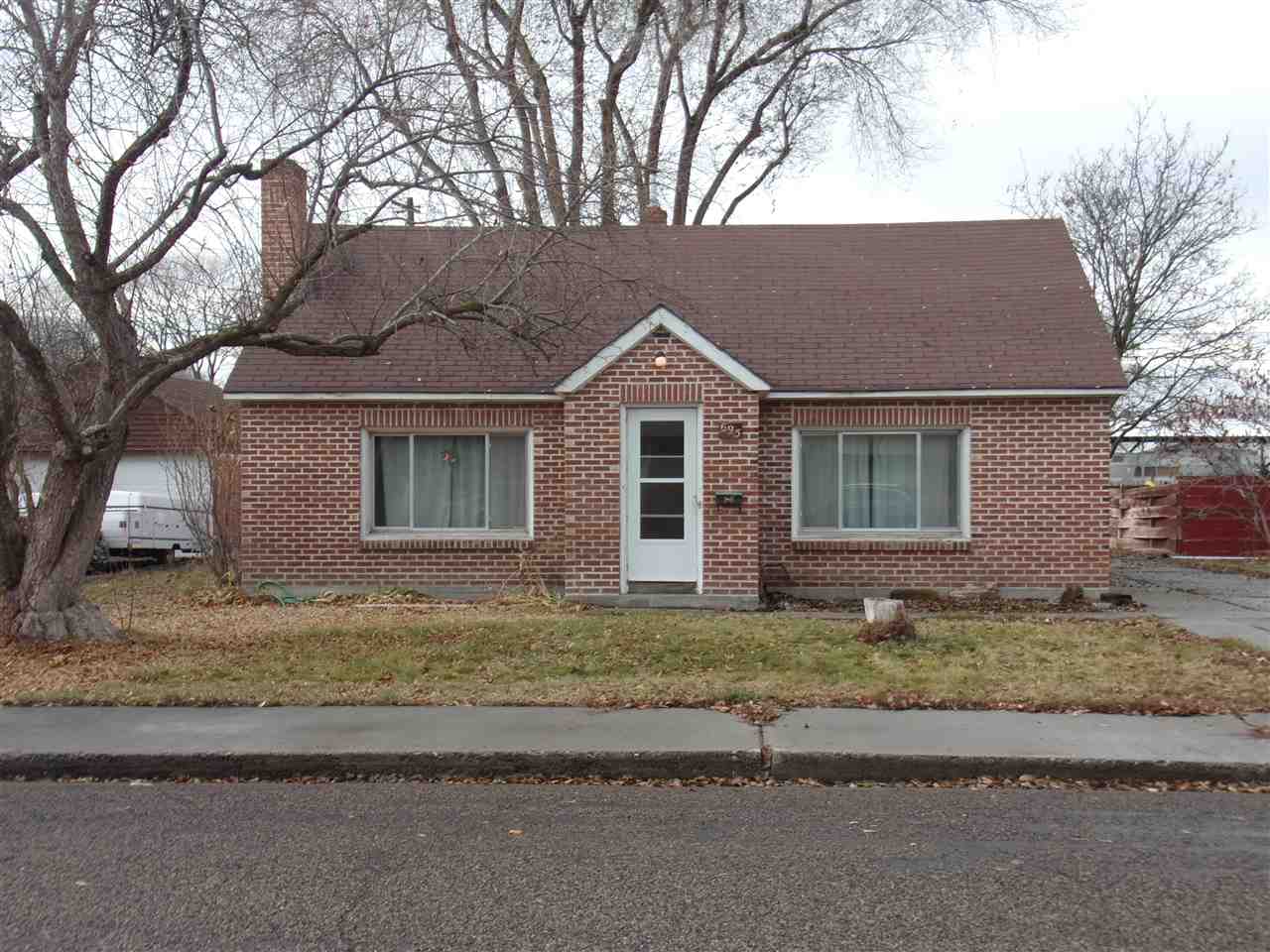 695 S Smith St, Vale, OR 97918 photo 1