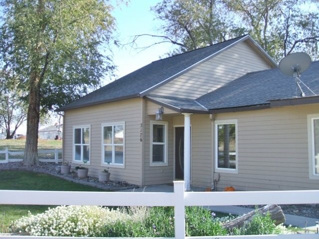 3176 SW 13th Ave, Ontario, OR 97914 photo 1