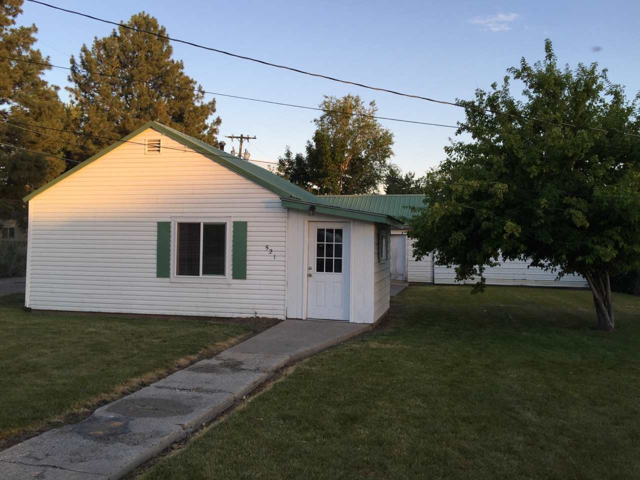 521 8th Ave W, Gooding, ID 83330 photo 1