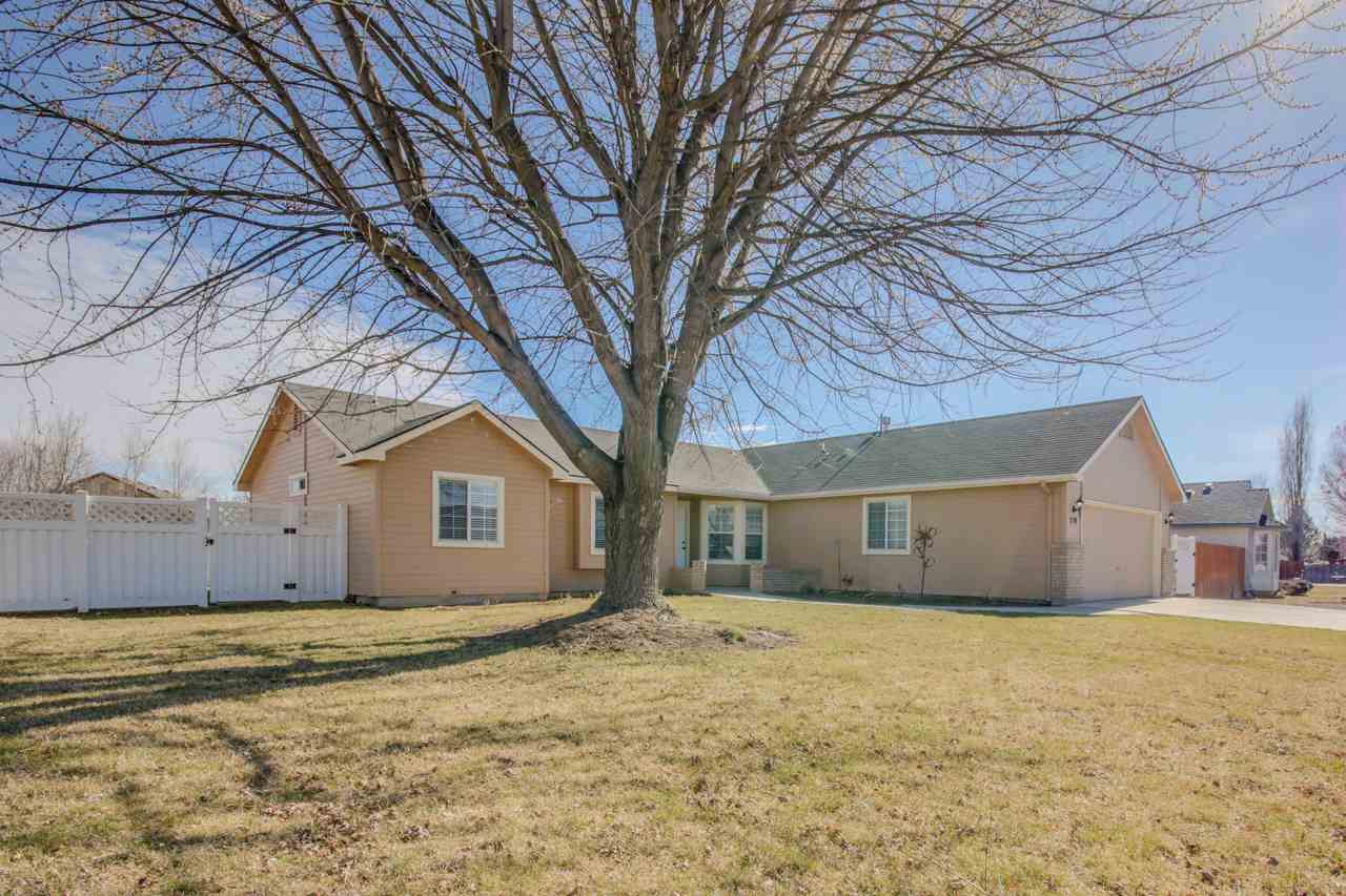 210 Pacific Ave, Middleton, ID 83644 photo 1