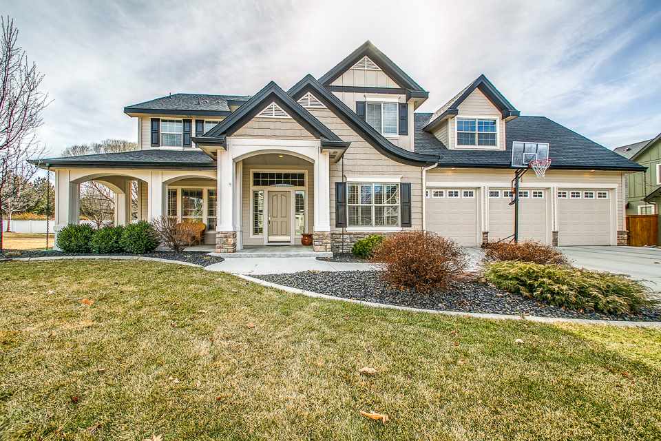 1561 E Daylesford, Eagle, ID 83616 photo 1