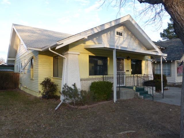 220 9th Ave N, Twin Falls, ID 83301 photo 1