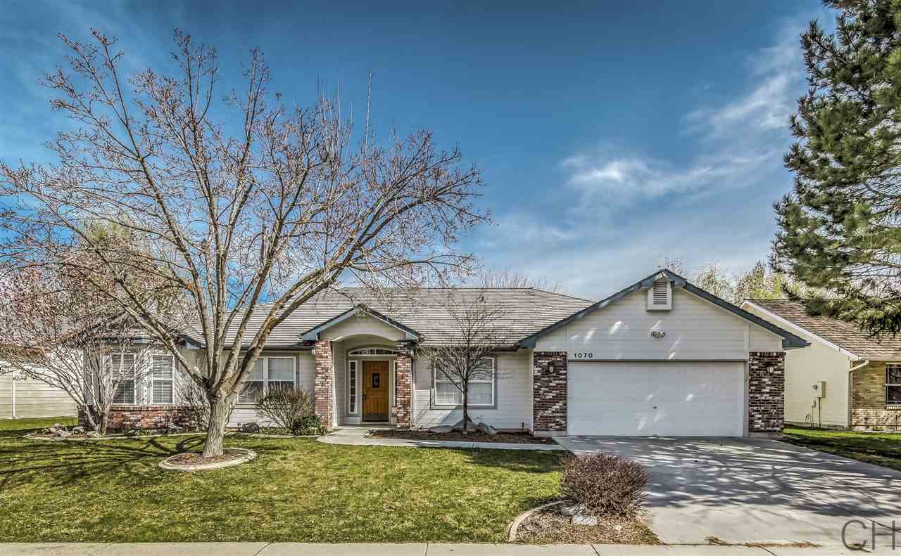 1070 N Snead Ave, Eagle, ID 83616 photo 1