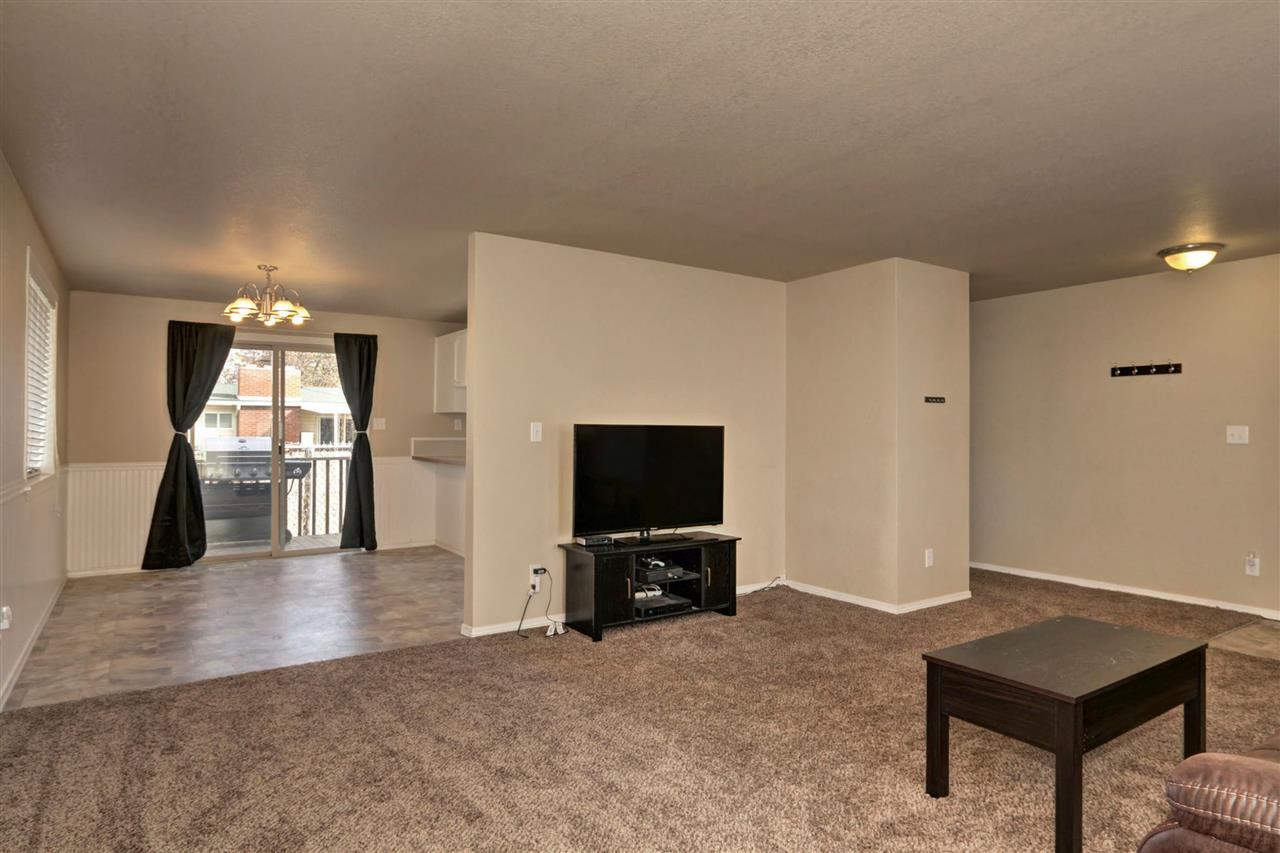 254 Davis Ave, Nampa, ID 83651 photo 1