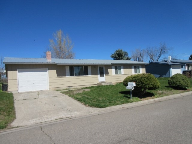 692 Whiting Ave, Weiser, ID 83672 photo 1