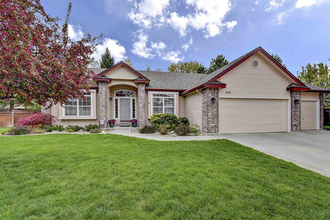 1361 E Irwin, Eagle, ID 83616 photo 1