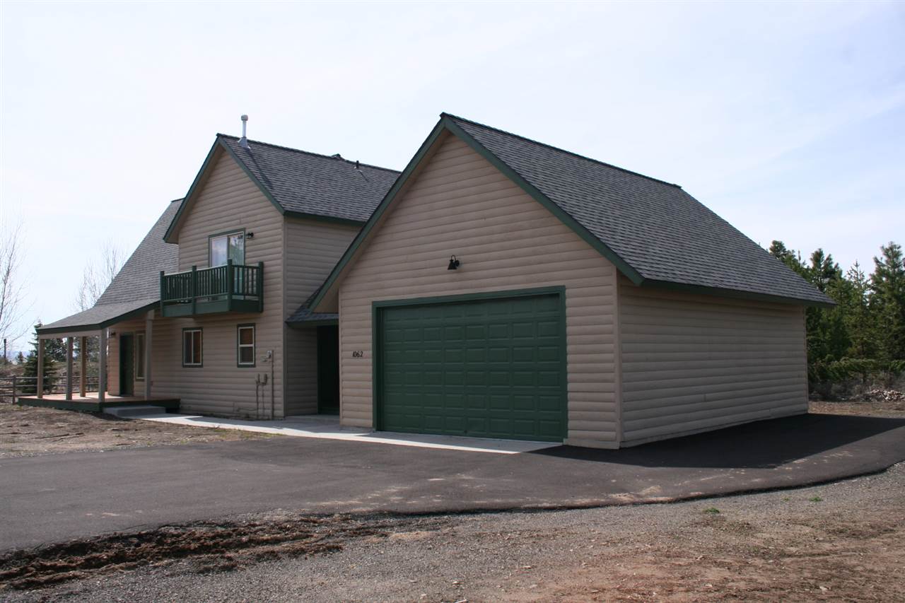 1062 Karen St, Mccall, ID 83638 photo 1