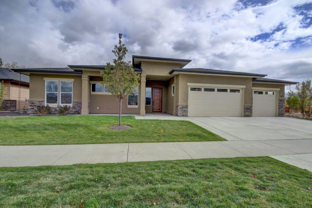 142 S Baxter, Eagle, ID 83616 photo 1