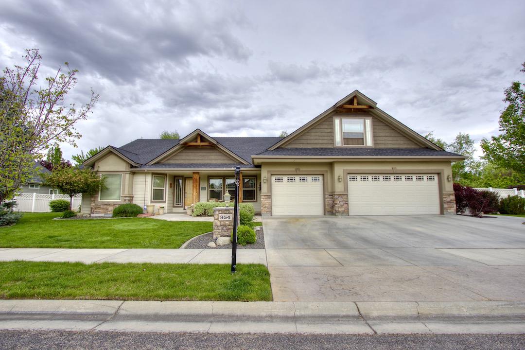 954 N Grey Pebble Way, Eagle, ID 83616 photo 1