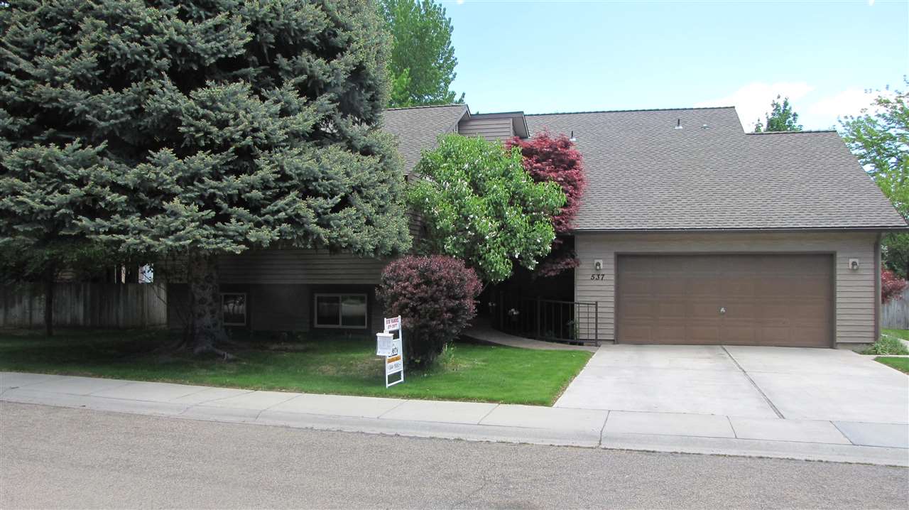537 E Mango, Eagle, ID 83616 photo 1