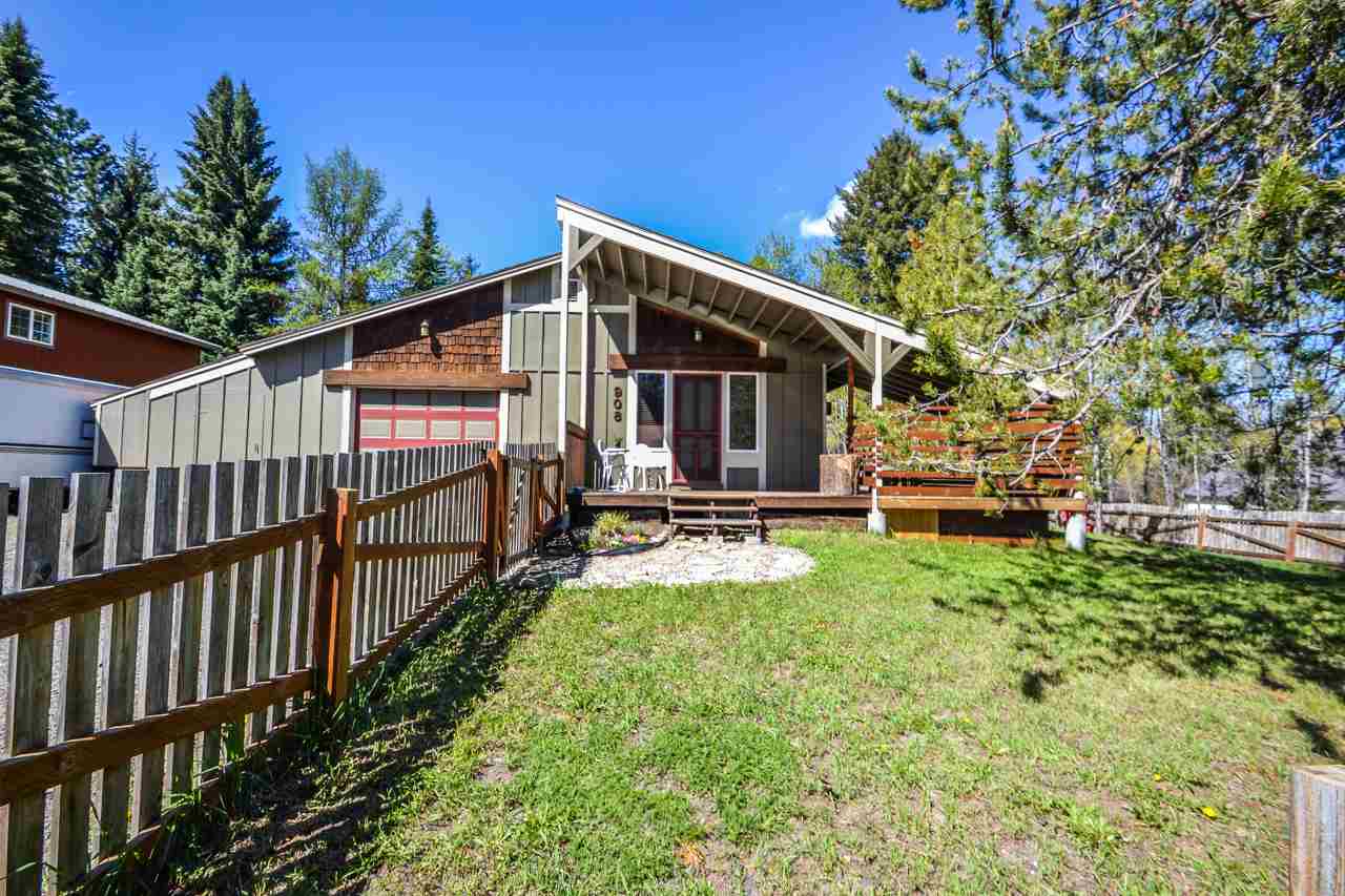 908 Davis Ave, Mccall, ID 83638 photo 1