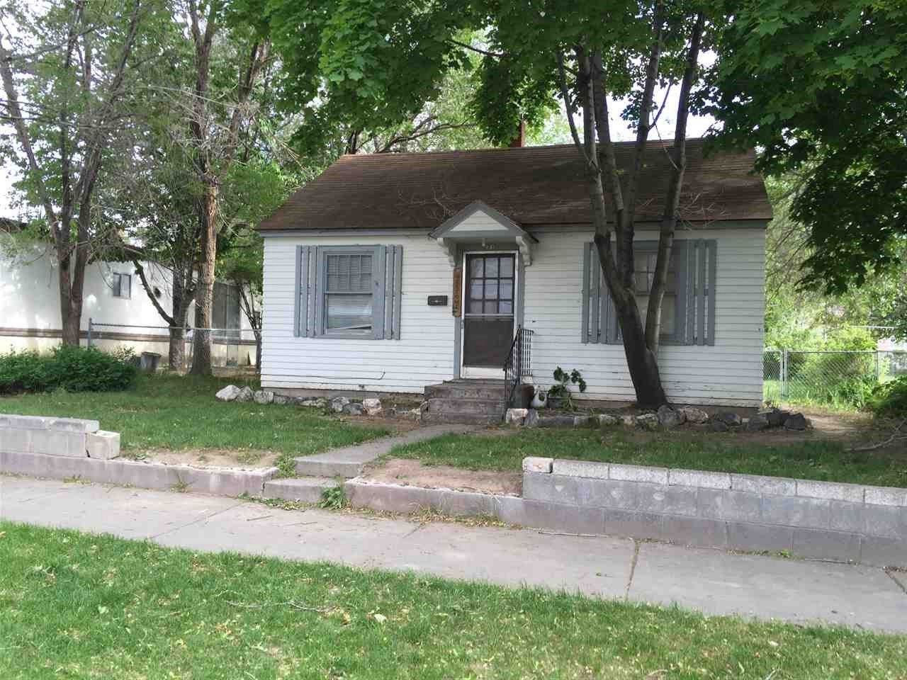 221 4th Ave E, Jerome, ID 83338 photo 1