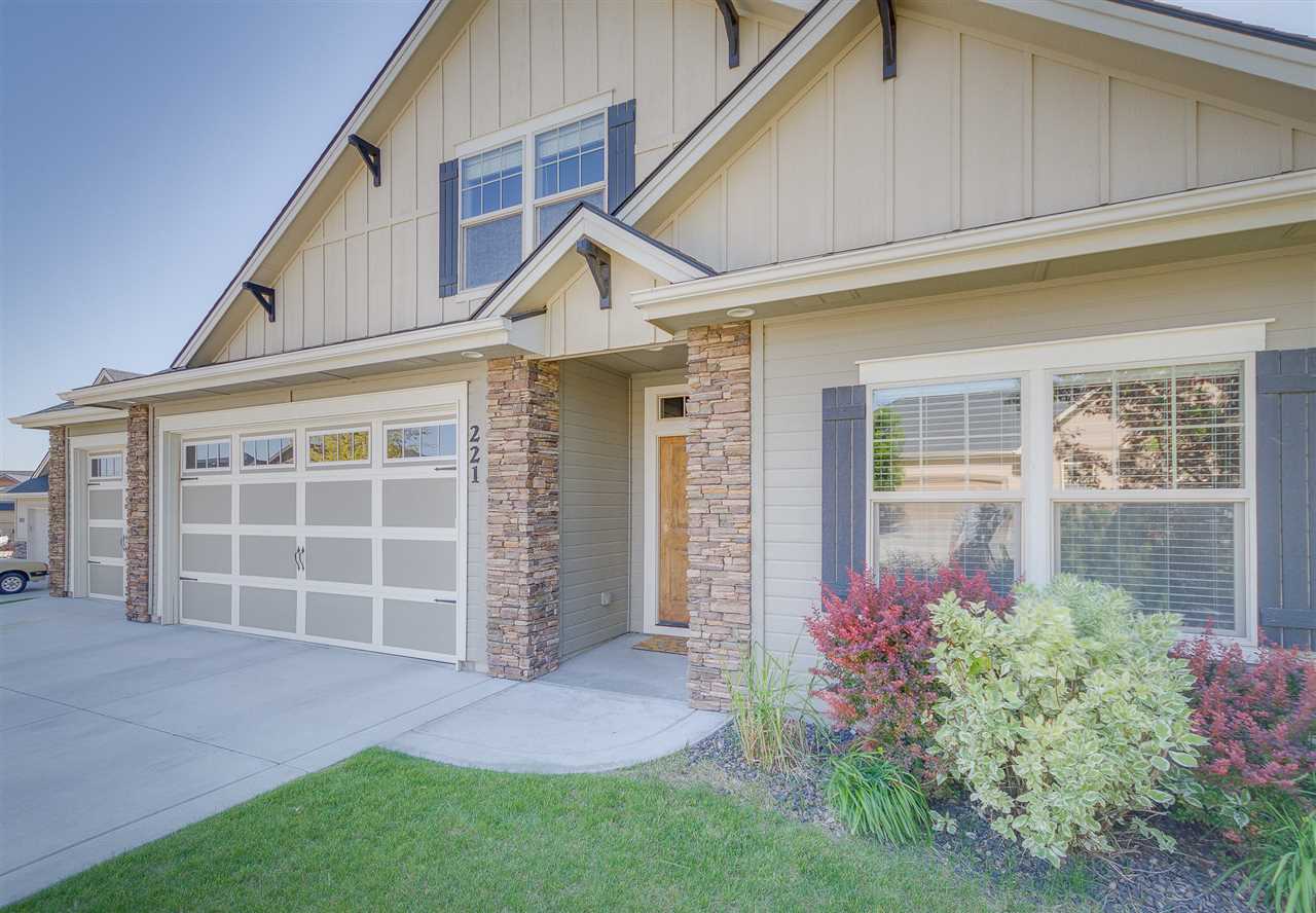 221 E Alexis Loop, Nampa, ID 83686 photo 1