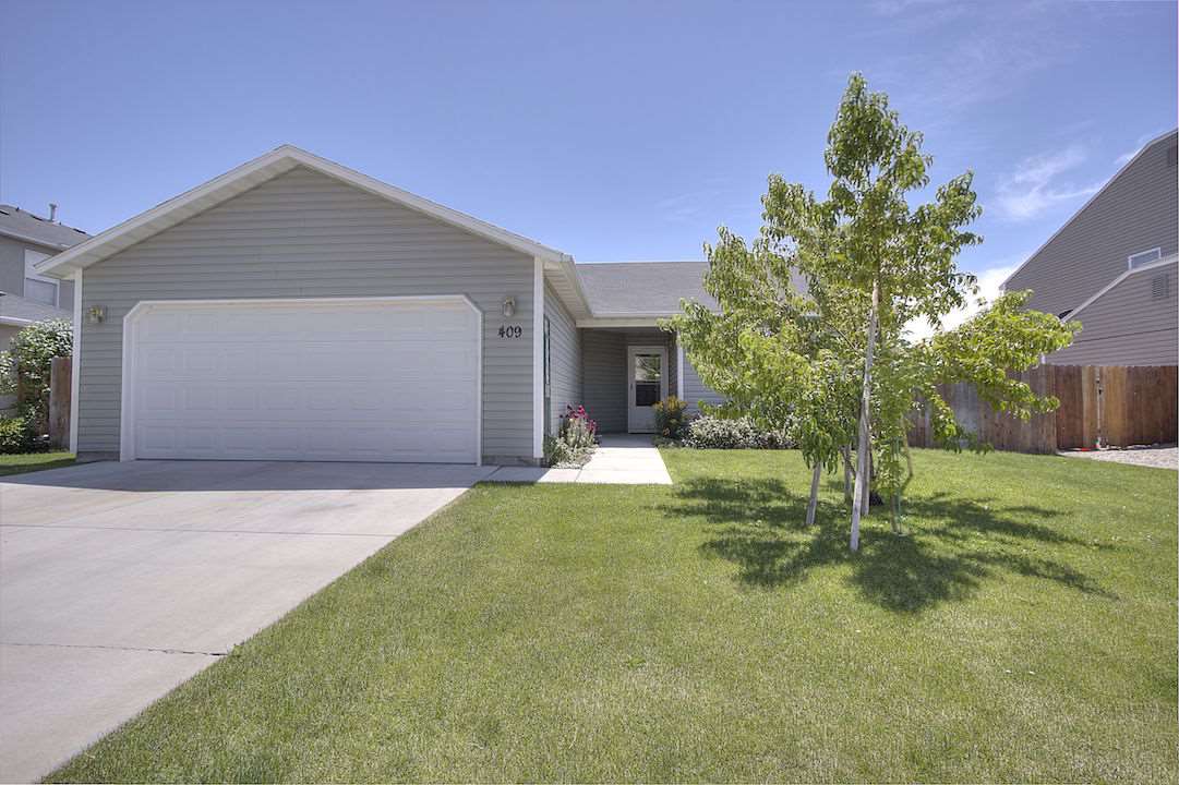 409 E Rose Lake Dr, Middleton, ID 83644 photo 1