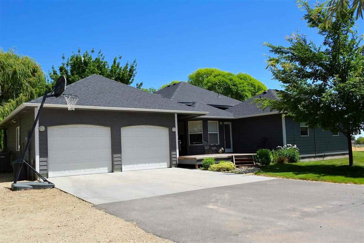 652 W Heikes Ln, Eagle, ID 83616 photo 1