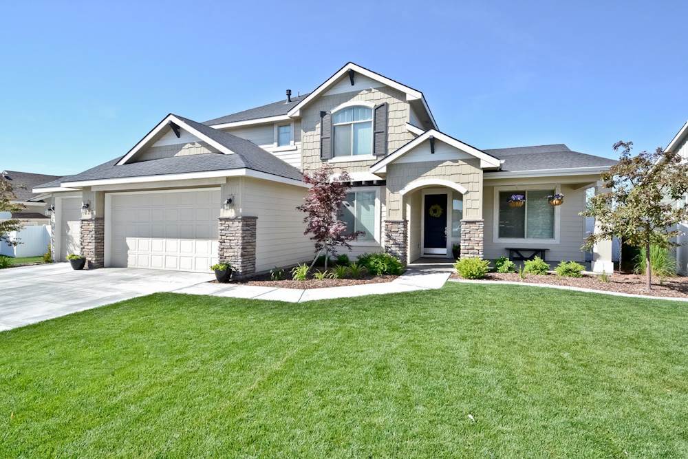 223 E Observation Dr, Meridian, ID 83642 photo 1