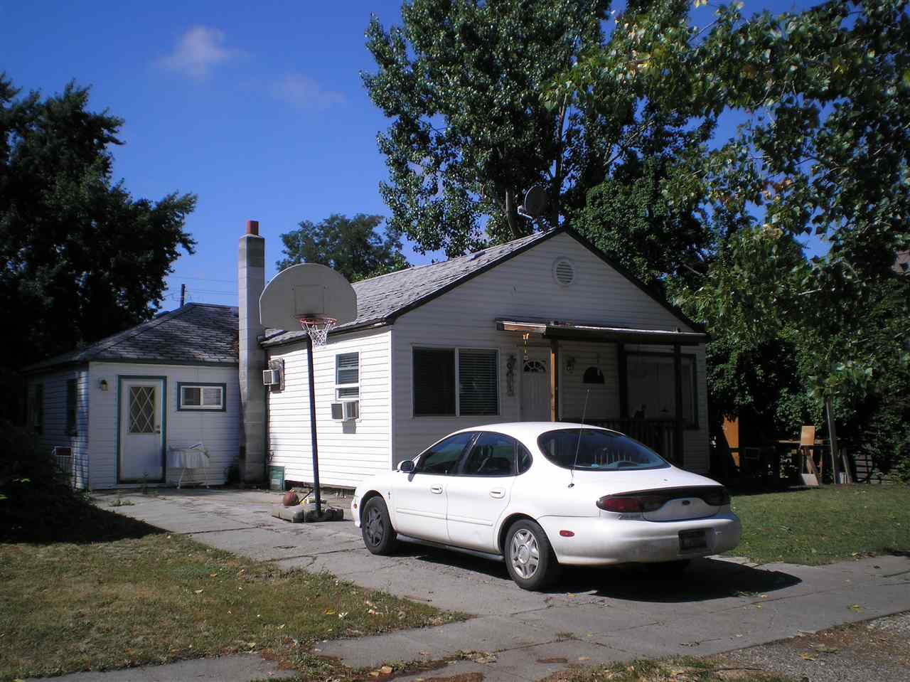 1015 E Main, Weiser, ID 83672 photo 1