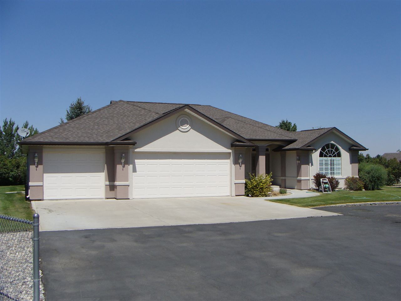 2522 E 3810 N, Twin Falls, ID 83301 photo 1