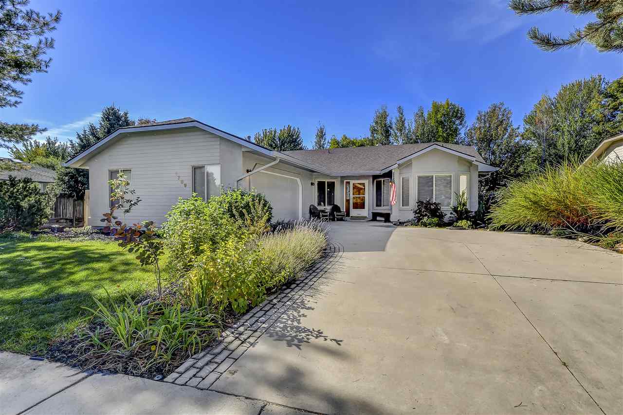1789 E Laurelwood Dr, Eagle, ID 83616 photo 1