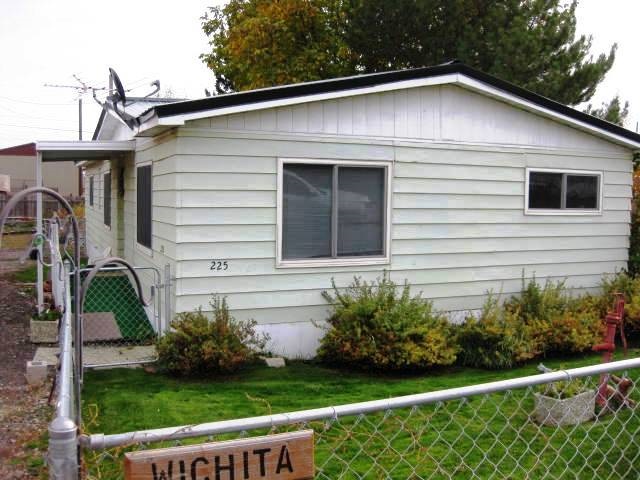 225 2nd St E, Hansen, ID 83334 photo 1