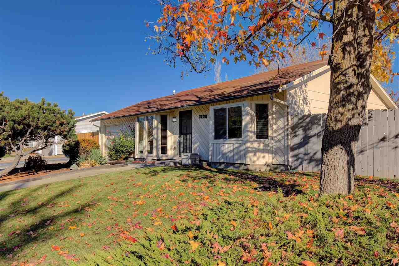 3328 N Kingswood Way, Boise, ID 83704 photo 1