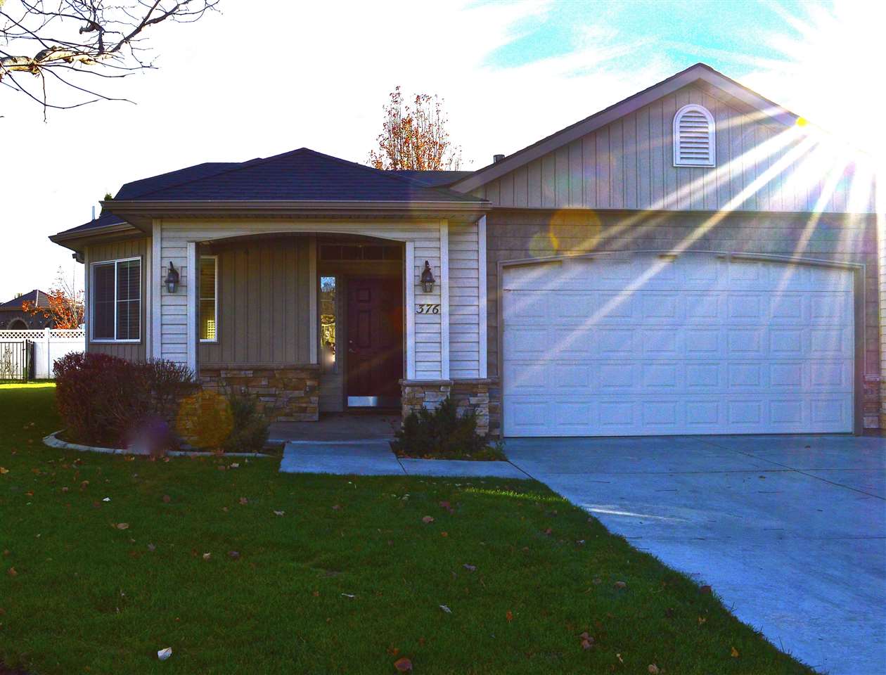 376 S Golden Eagle Ln, Eagle, ID 83616 photo 1