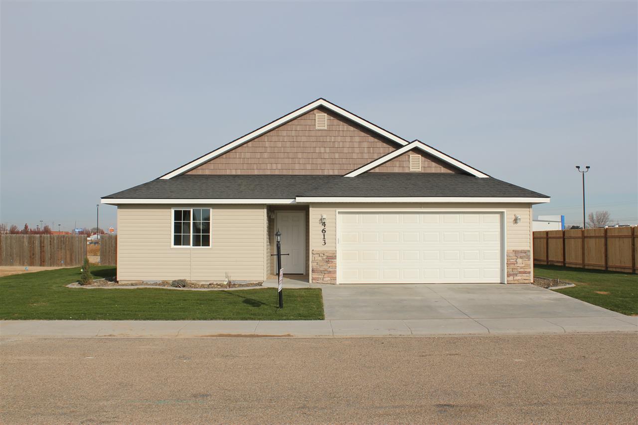 4613 Julie St, Caldwell, ID 83607 photo 1