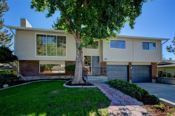 990 N Eagle Hills Way, Eagle, ID 83616 photo 1