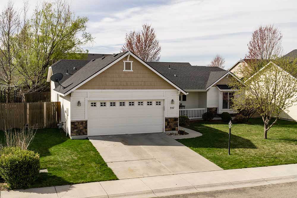 357 E Cassidy Dr, Meridian, ID 83646 photo 1