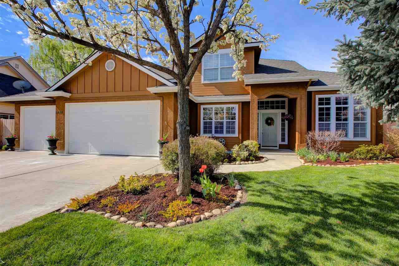 2615 E Timberland Dr, Eagle, ID 83616 photo 1
