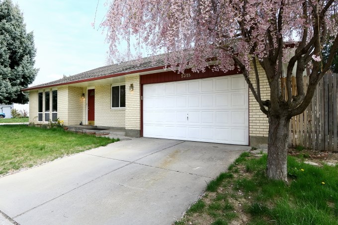 5318 N Creswell Ave, Boise, ID 83713 photo 1