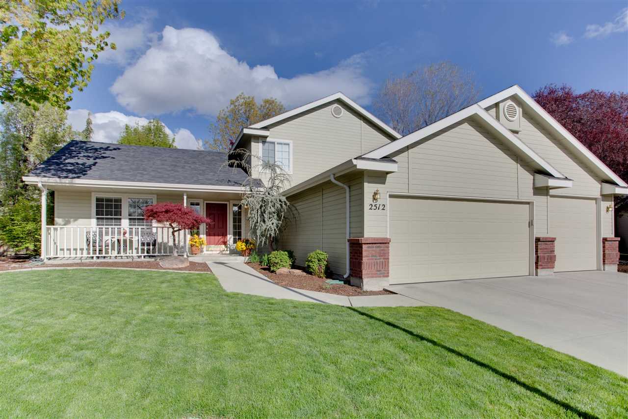 2512 E Ashbrook Ct, Eagle, ID 83616 photo 1