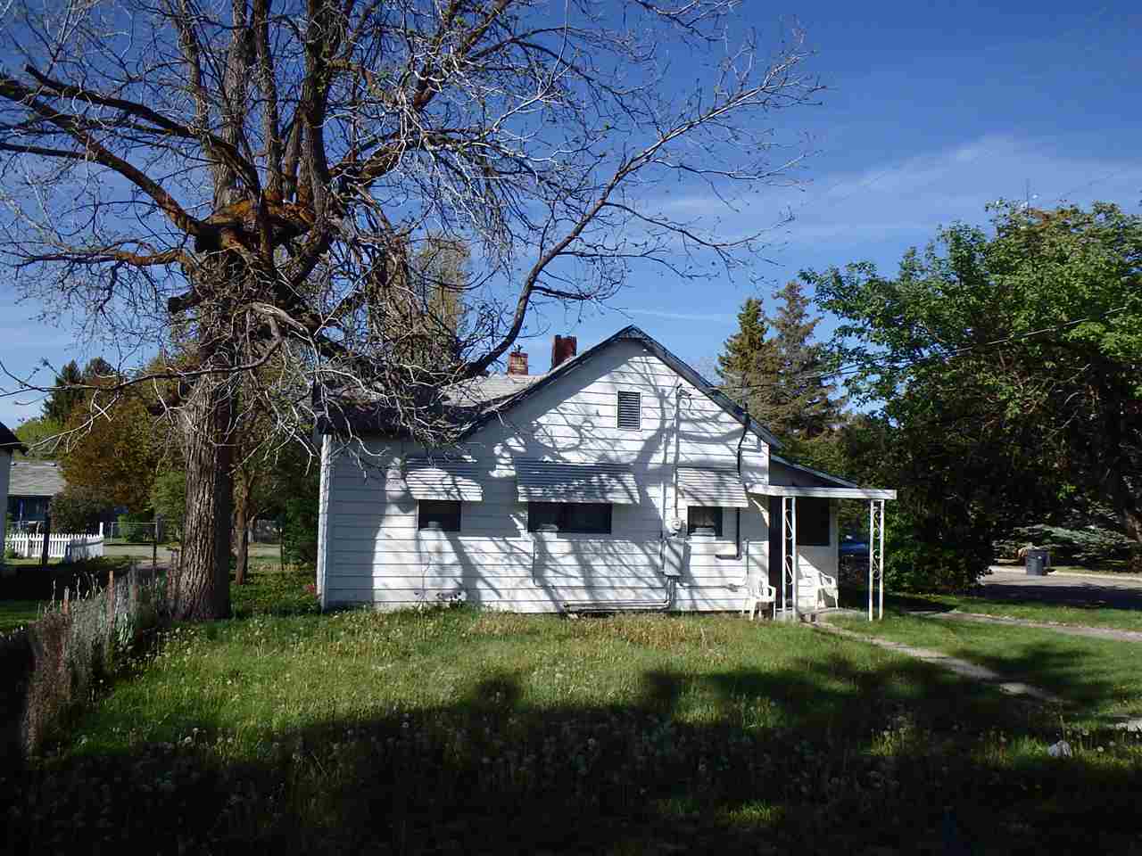 118 E C St, Shoshone, ID 83352 photo 1