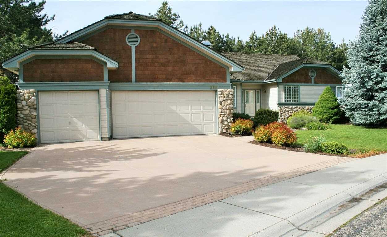 8741 W Atwater Dr, Garden City, ID 83714 photo 1