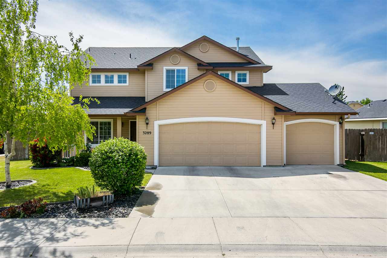 3289 N Weston Ave, Meridian, ID 83646 photo 1