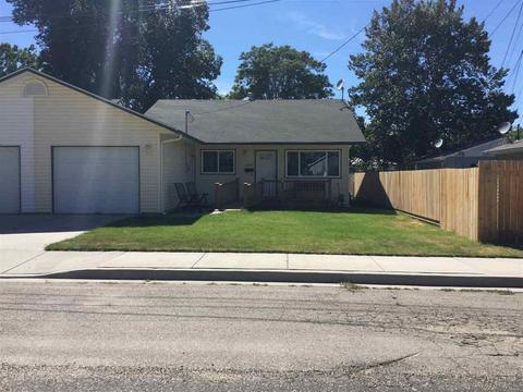 635 E 10th St, Weiser, ID 83672 photo 1