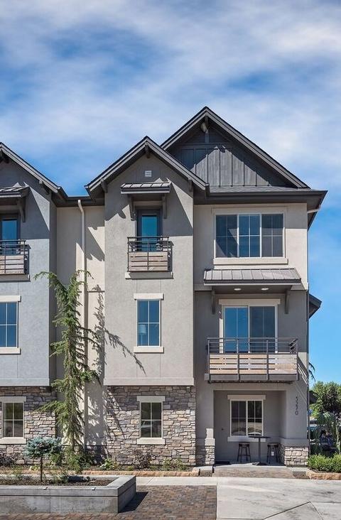 3288 Front Runner, Boise, ID 83716 photo 1