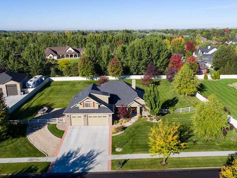 981 N Terrabella Ave, Eagle, ID 83616 photo 1