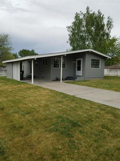 102 Davis St, Filer, ID 83328 photo 1
