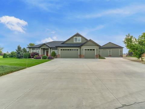 25310 Volendam St, Caldwell, ID 83607 photo 1